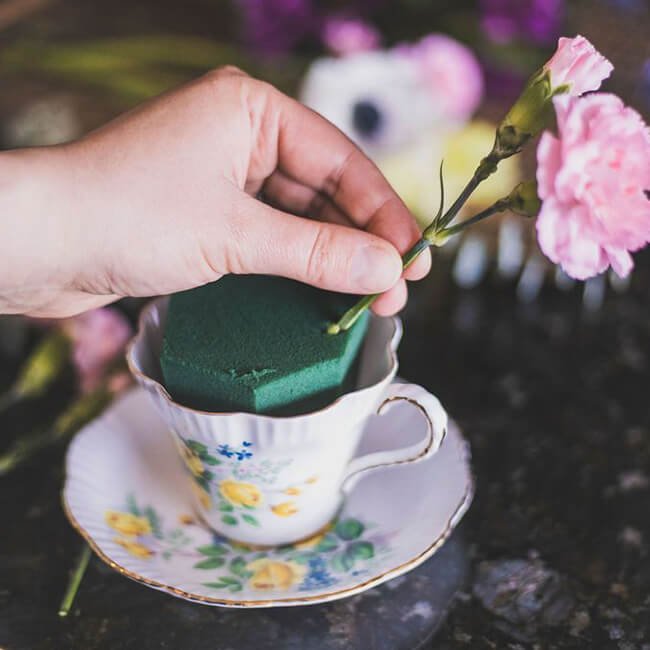 Teacup arrangement