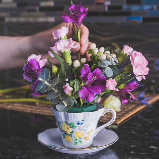 Teacup arrangement