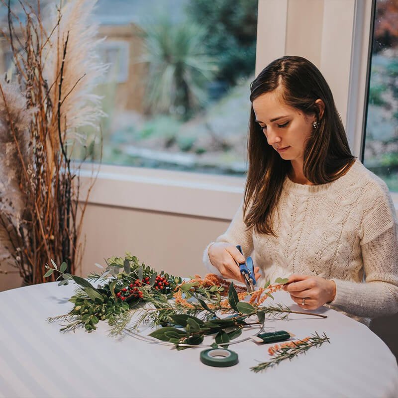 DIY Modern Hoop Wreath