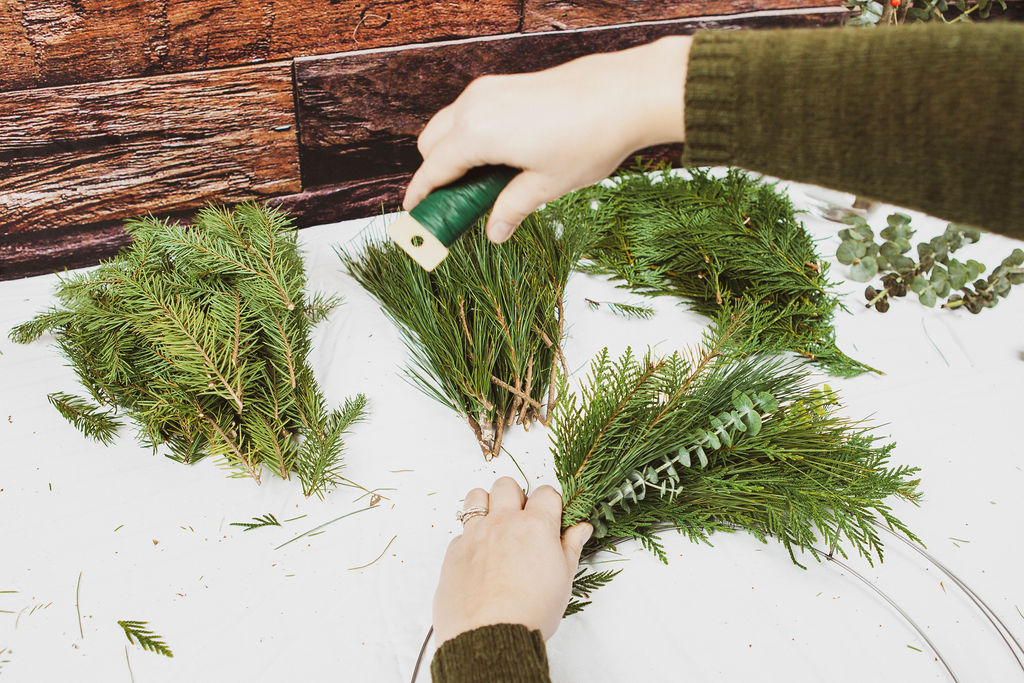 Easy DIY Fresh Greenery Christmas Wreath Step